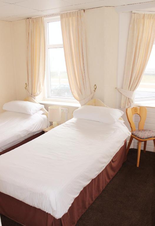 The Colwyn Hotel - Near Pleasure Beach Blackpool Esterno foto