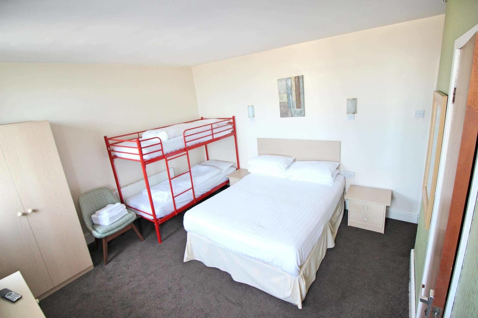 The Colwyn Hotel - Near Pleasure Beach Blackpool Esterno foto