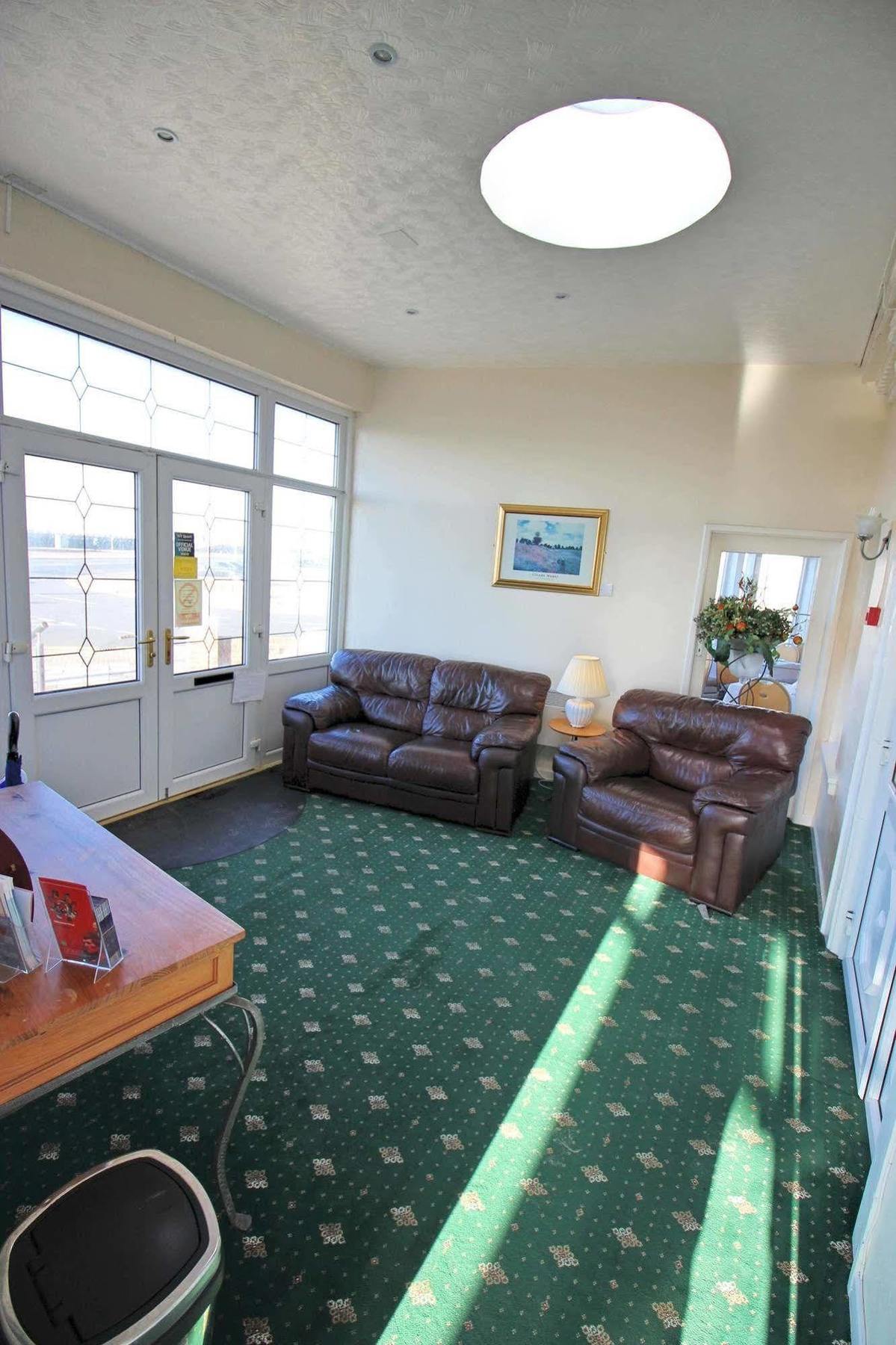 The Colwyn Hotel - Near Pleasure Beach Blackpool Esterno foto
